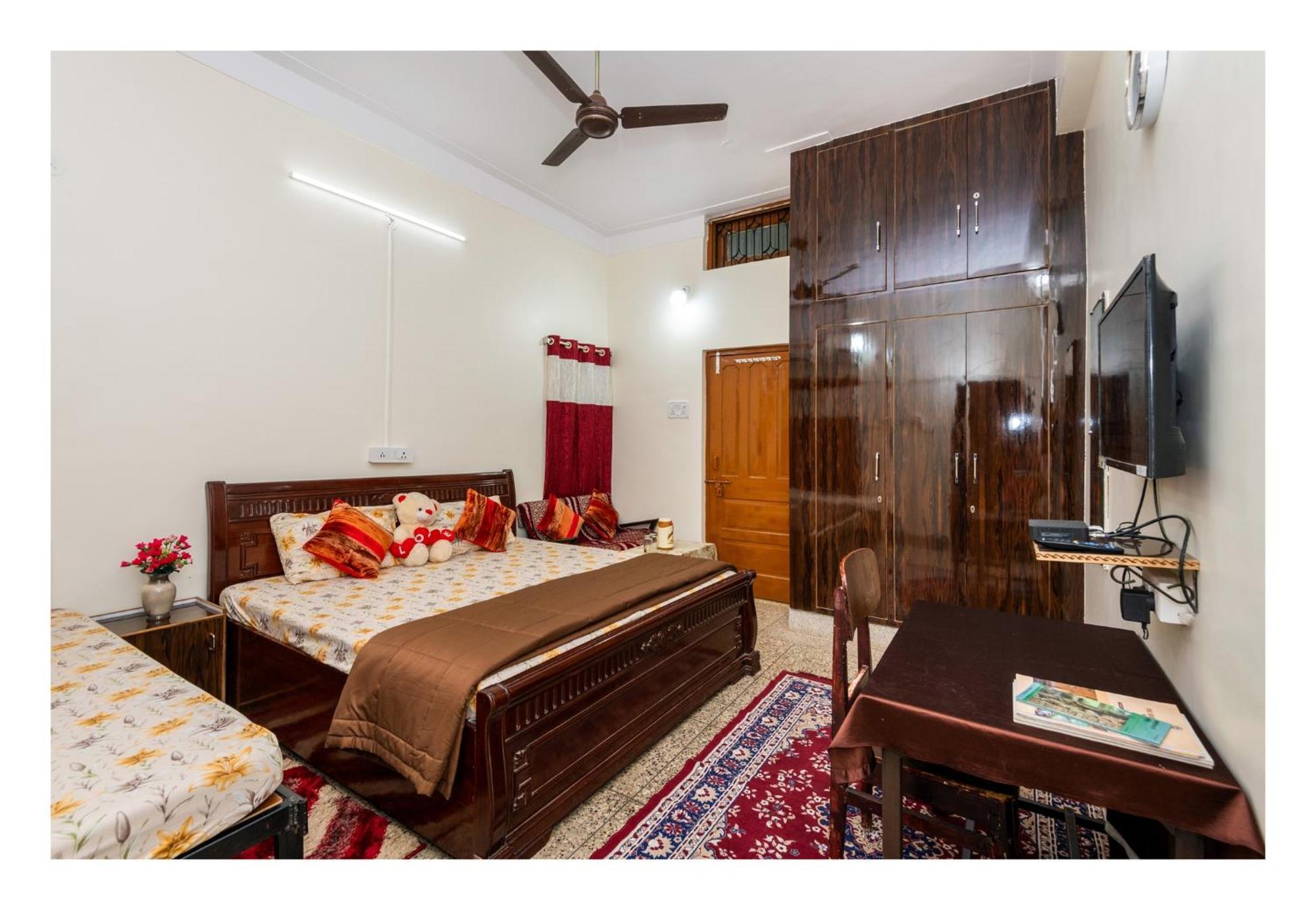 Jaiswal Homestay Dzsabalpur Kültér fotó